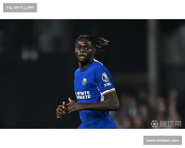 罗马诺:乌戈舒库转会费约2500万镑布罗亚为2000万镑 罗马诺:乌戈舒库转会费约2500万镑布罗亚为2000万镑