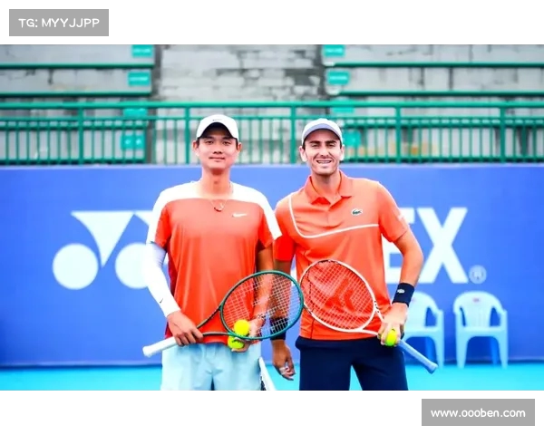 网球赛场精彩瞬间回顾 激烈对决与精彩技术动作的完美展现 网球赛场精彩瞬间回顾 激烈对决与精彩技术动作的完美展现